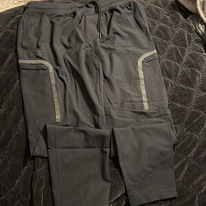 Under Armour, unstoppable, cargo pants size XXL black